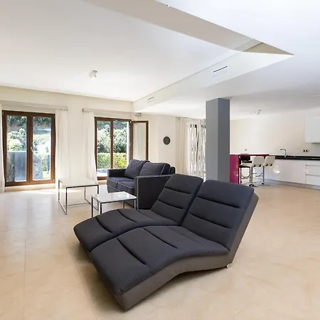 Luxury 4br - Hills & Country Club
