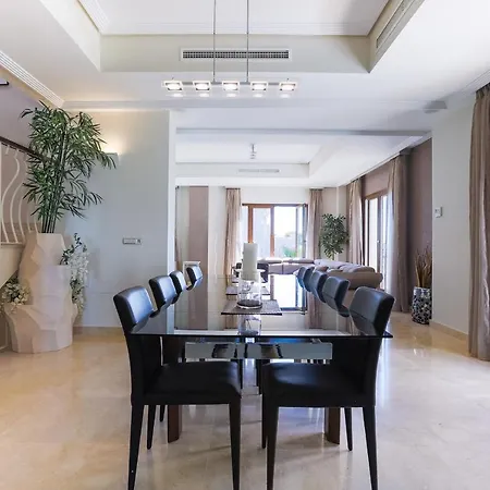 Luxury 4br - Hills & Country Club *